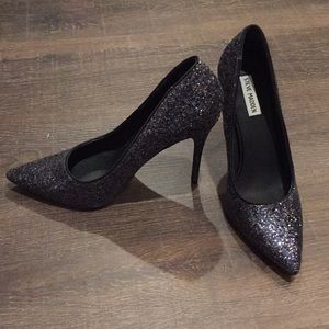 Steve Madden glitter pumps
